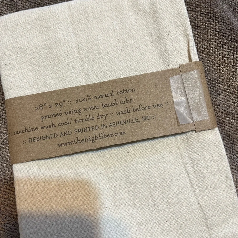 NWT Kitchen Dishtowel with Handprinted Pig Print